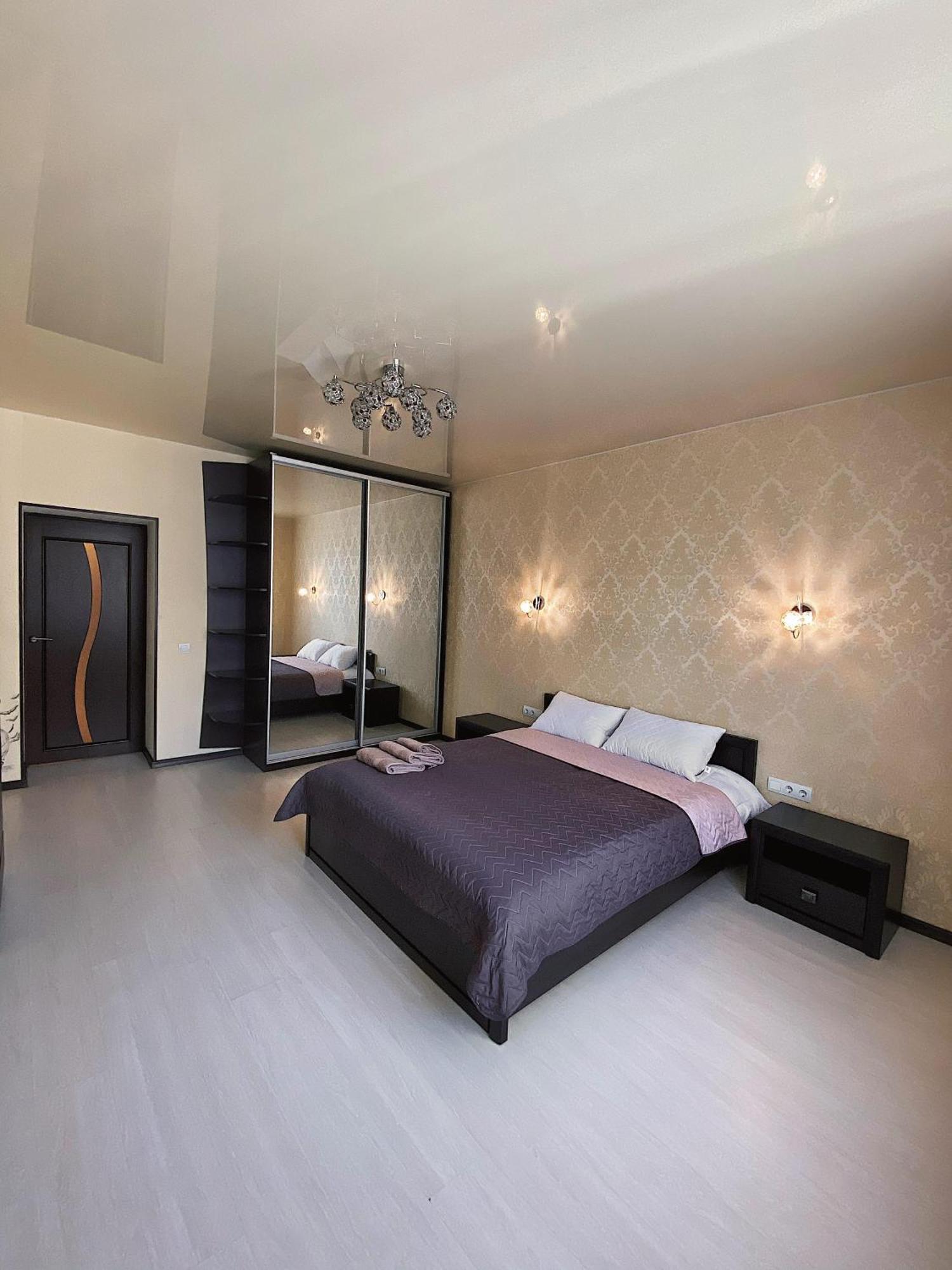 2-К Студія У Центрі Біля Стадіону Та Корпусного Саду - Мережа Helen Apartment Poltava Room photo